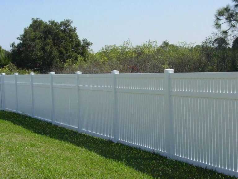 VINYL FENCE